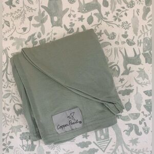 Copper Pearl Multi-Use Car Seat Cover in “Briar Green” NWOT